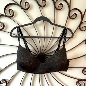 VICTORIA’S SECRET T-Shirt Bra
